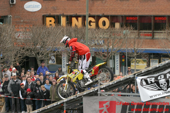 040424 Big Jump 243