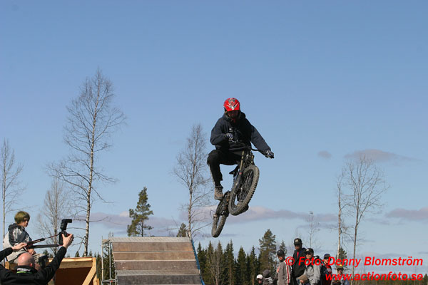 050423 Big Jump 2005 325