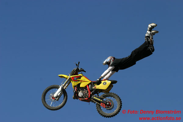 050423 Big Jump 2005 373