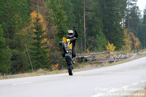 061015 Wheelie 091