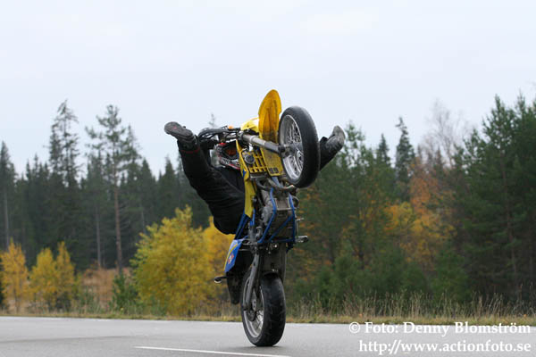 061015 Wheelie 151