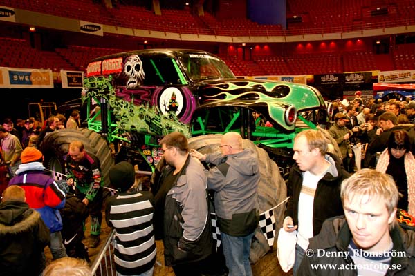 061110 Monster Jam 006