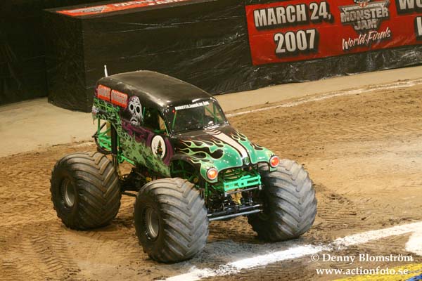 061110 Monster Jam 148
