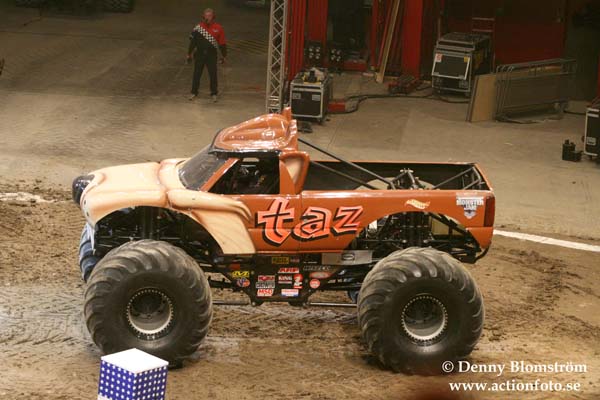 061110 Monster Jam 149