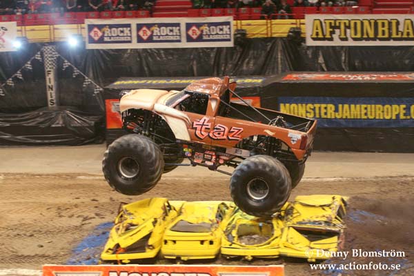 061110 Monster Jam 154