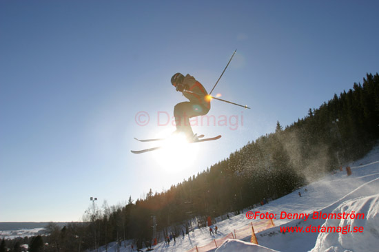 040303 Skidor 235