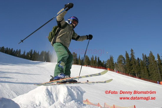 040303 Skidor 317