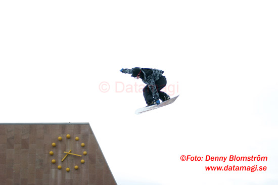 040423 Big Jump 240